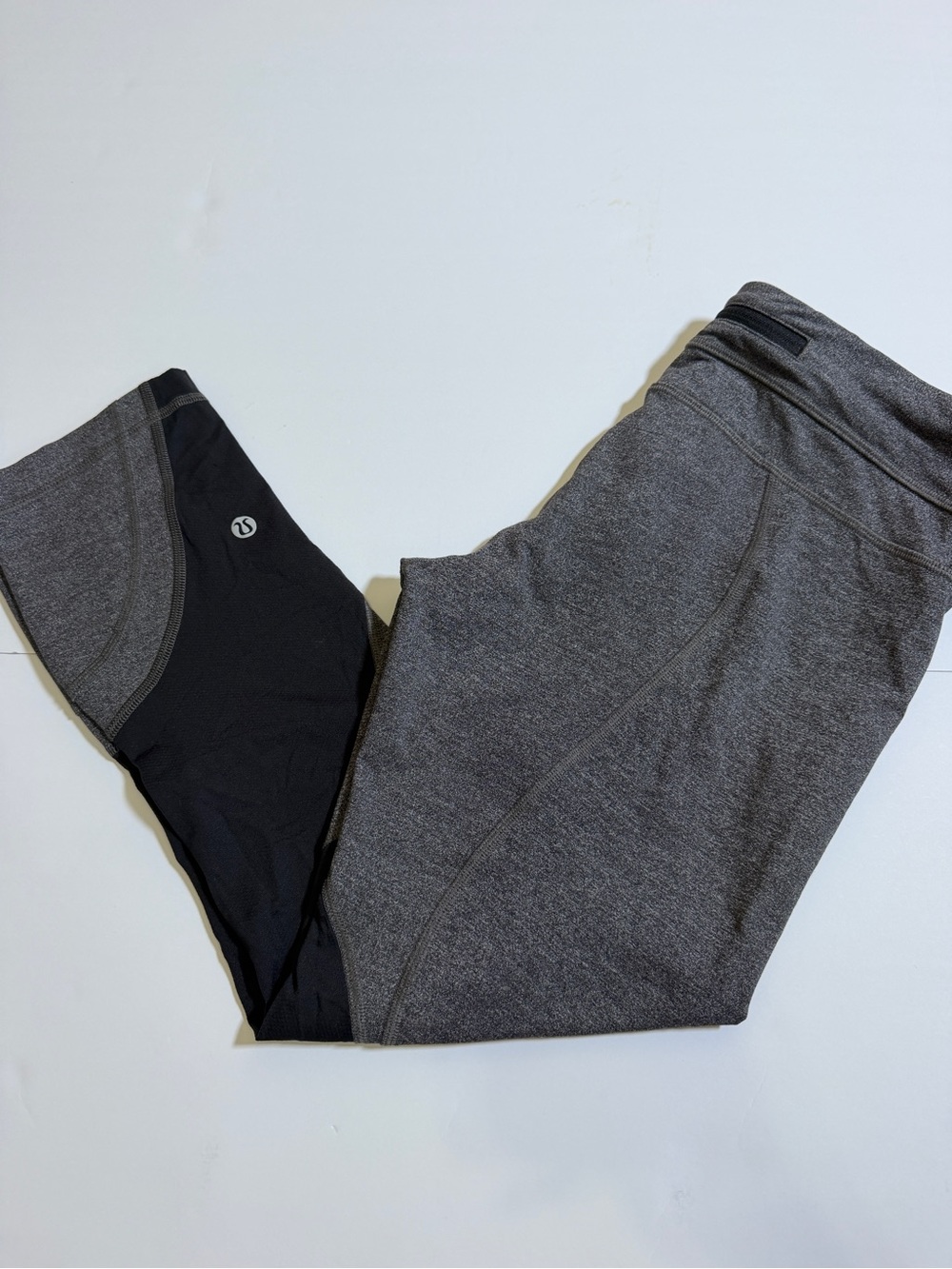 lululemon Heather Gray & Black Zip-Pocket Leggings
